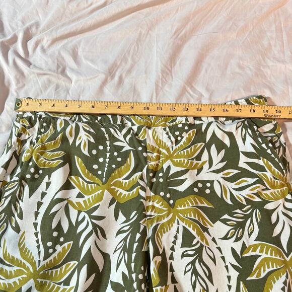 Old Navy Plus sz 2X High Rise Playa Wide Leg Pant Olive Green Floral Print - Picture 9 of 12